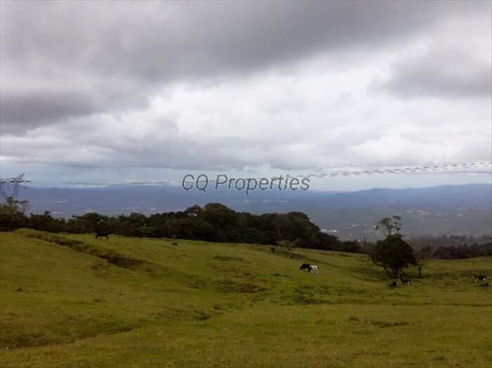 Finca con vista, El Roble/Santa Barbara in Santo Domingo, Santa Bárbara, Heredia — $1,400,000