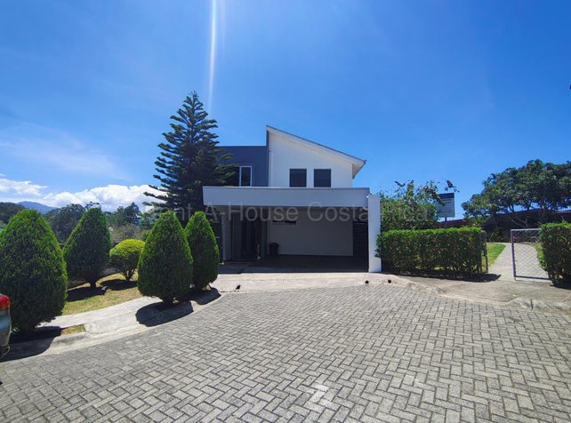 CASA EN VENTA EN ALAJUELA RIO SEGUNDO in Río Segundo, Alajuela — $325,000
