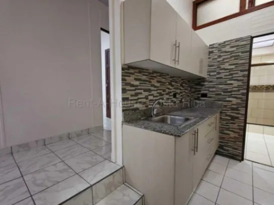 MLS-26-1719 ALQUILER APARTAMENTO MERCED SAN JOSE en Merced, San José — ₡ 300 000 - Foto 3 de 10