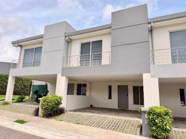 Casa Sabanilla, Condominio Altos de Sabanilla in Sabanilla, Montes De Oca, San José — ₡ 108 000 000