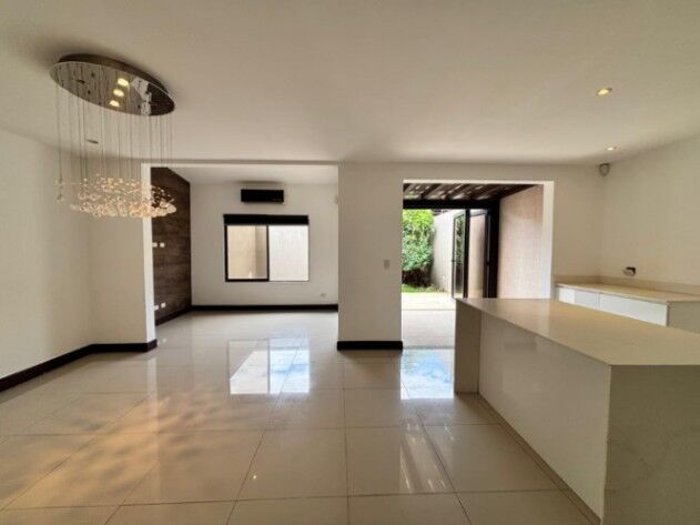 VENDO CASA EN MORA-SAN JOSÉ. en Colón, Mora, San José — $265,000