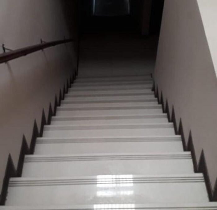 Se venden 2 apartamentos y 2 locales en Heredia Centro 23-1501 in Heredia — ₡ 180 000 000
