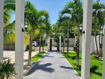 VENTA DE BELLA CASA EN PIEDADES DE SANTA ANA in Piedades, Santa Ana, San José — $725,000 - Photo 4 of 12