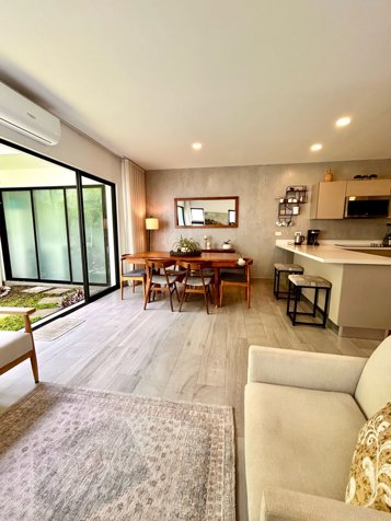 Preciosa casa en Condo Guachipelín Norte-Pozos. VENTA. Amenidades ❤️‍🔥 in Pozos, Santa Ana, San José — $279,000 - Photo 3 of 25