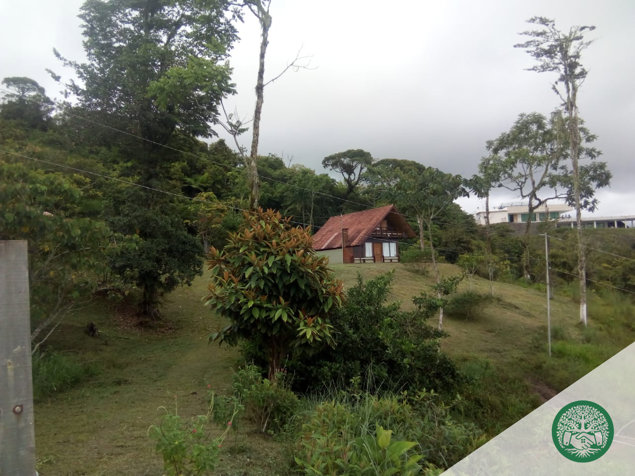 Finca con Casa Cabaña en San Ignacio de Cajón Pérez Zeledón en Cajón, Pérez Zeledón, San José — $125,000 - Foto 2 de 15