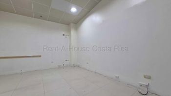 Venta de local comercial de 266 m² en Plaza Murano, Santa Ana #26-2045 GS en Salitral, Santa Ana, San José — $780,000 - Foto 4 de 11