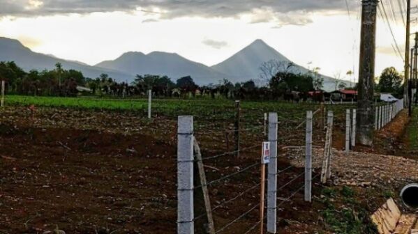 Venta de 2 lotes en Los Ángeles de La Fortuna, San Carlos – 850 m² cada uno | ₡27.5 millones en La Fortuna, San Carlos, Alajuela — ₡ 27 500 000