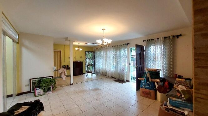 Se vende casa con oportunidad de inversión en Catedral San José 25-825 in Catedral, San José — ₡ 73 000 000