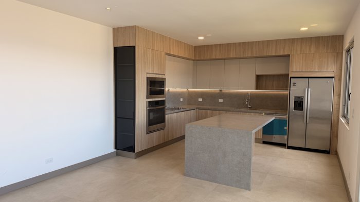 ¡Alquiler! Lujoso Apartamento en Condominio | Guachipelin, Escazú en San Rafael, Escazú, San José — $4,000