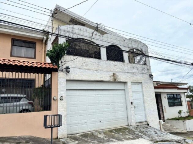VENDO CASA EN PAVAS, SAN JOSÉ. en Pavas, San José — $165,000