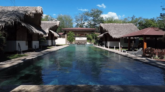 Hotel Boutique de Lujo en Venta: Paraíso en Playa Potrero, Guanacaste in Tempate, Santa Cruz, Guanacaste — $1,300,000