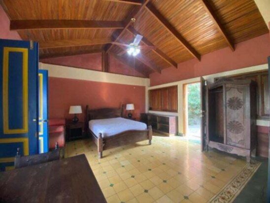 Se alquila apartamento amoblado en San Antonio Escazú 26-453 in San Antonio, Escazú, San José — $650
