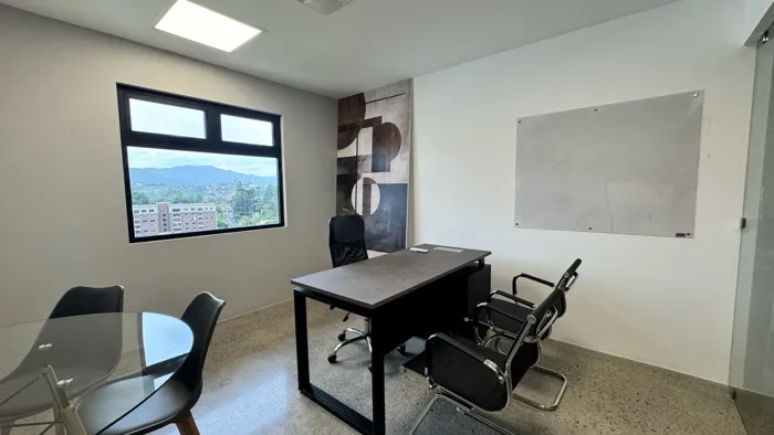 Venta/Alquiler de oficinas en Momentum Pinares, Curridabat (AD) en Sánchez, Curridabat, San José — $409,395 - Foto 3 de 21