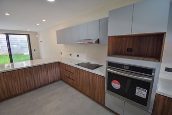 Casa para Estrenar de 3 Habitaciones en Santa Ana Centro en Santa Ana, San José — $3,200 - Foto 5 de 27