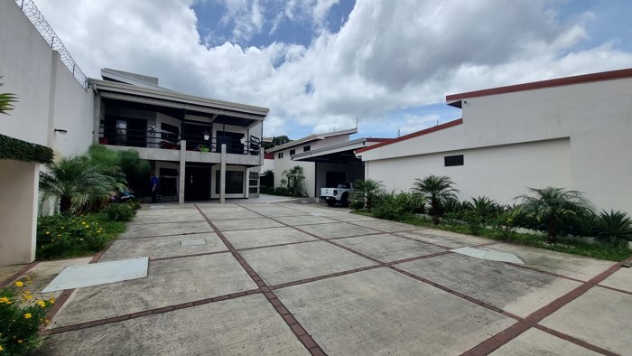 Se vende - San José. Casa multifuncional de alto nivel in San Francisco de Dos Ríos, San José — $1,350,000