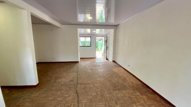 Se vende espaciosa casa en Hatillo San José 26-310 en Hatillo, San José — $79,500,000