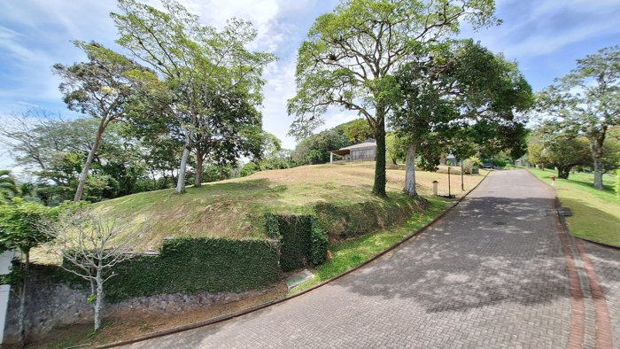 Lote En Venta En Condominio Altamira, Colón, San José in Colón, Mora, San José — $112,398 - Photo 3 of 12