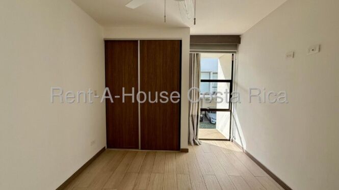 Alquiler de Casa en San Antonio de Escazú. RAH 26-1474 in San Antonio, Escazú, San José — $1,700