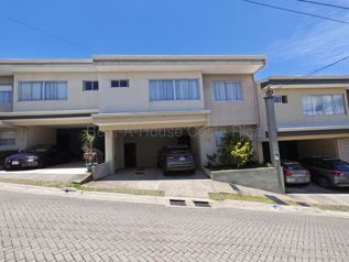 Casa en Venta en San Vicente Moravia San Josè