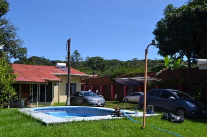 Venta de Propiedad de 3 Apartamentos+Casa en Pozos, Santa Ana. RAH 25-1110    in Pozos, Santa Ana, San José — $650,000