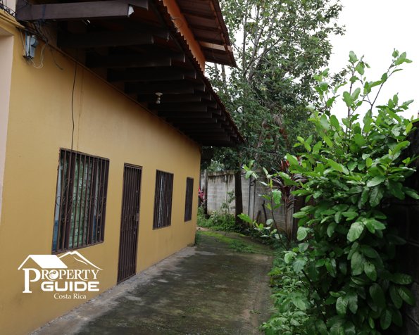 Propiedad en Orotina centro in Orotina, Alajuela — ₡ 224 000 000