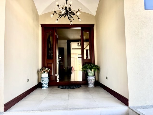 Casa Espaciosa en Cariari, Heredia en Escazú, San José — $650,000 - Foto 2 de 51