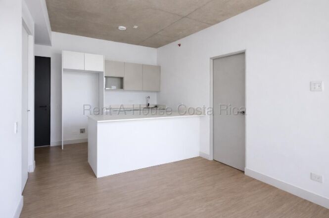 Se alquila apartamento en Carmen San José 26-1555 in Carmen, San José — $880 - Photo 2 of 16