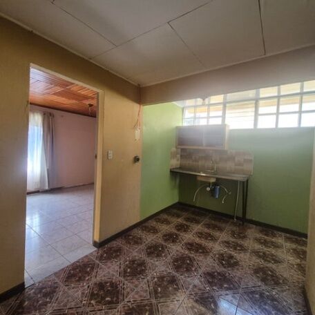 Venta de Casa + APTO en Carmen, Cartago. in Carmen, Cartago — ₡ 85 000 000