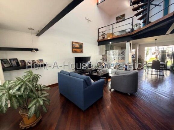 🏡 ¡Espacio, luz y ubicación perfecta en Anselmo Llorente!  26 1440  in Anselmo Llorente, Tibás, San José — $275,000