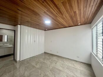 Casa de 306m2 venta Mercedes Norte de Heredia en Mercedes, Heredia — $320,000 - Foto 4 de 23