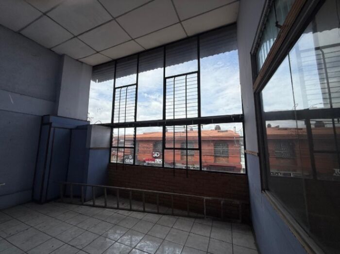 Venta de Plaza Comercial en Heredia centro. RAH 26-555  en Heredia — $800,000