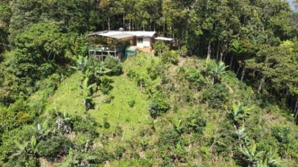 Casa con el mejor vista en Tirra, Perez Zeledon. en Rivas, Pérez Zeledón, San José — $99,999