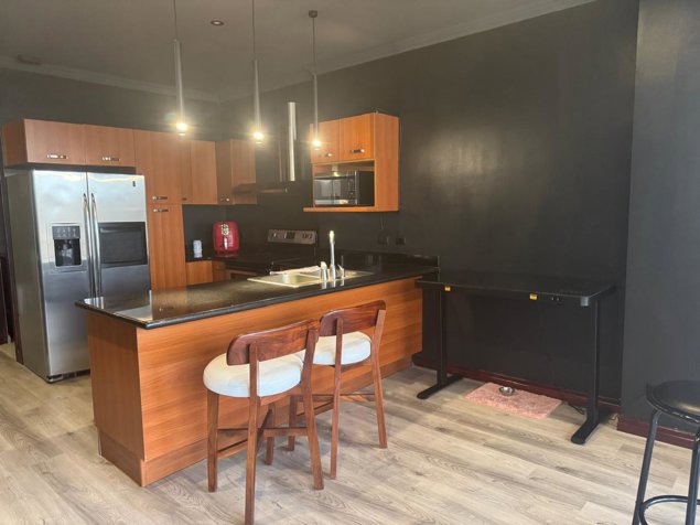 Alquiler de estudio en Condominio Riverside, San Rafael, Escazú in San Rafael, Escazú, San José — $1,450 - Photo 3 of 11