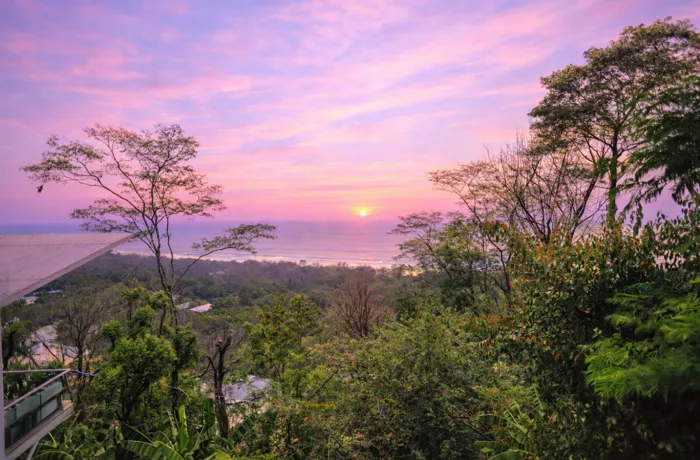 Casa con Vista al Mar en Maramar, Santa Teresa en Cóbano, Puntarenas — $975,000