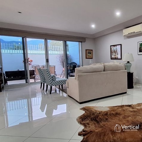 Venta de casa en Condominio , Bello Horizonte, Escazú in Escazú, San José — $320,000 - Photo 2 of 10