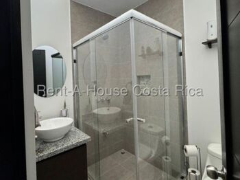 Venta de Casa en El Guarco-El Tejar. RAH 26-1466 in El Tejar, El Guarco, Cartago — 75 000 000 ₡ - Photo 5 of 13