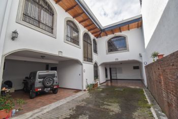 Excelente Oportunidad Propiedad con 2 casas en Trejos Montealegre in San Rafael, Escazú, San José — $400,000 - Photo 4 of 29
