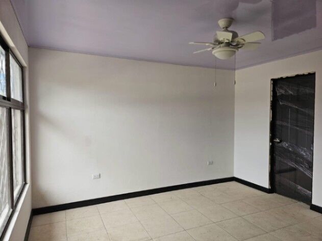 VENDO CASA EN SAN RAFAEL DE ESCAZÚ. in San Rafael, Escazú, San José — $250,000