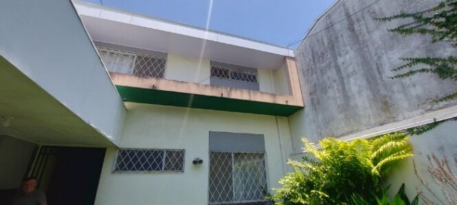 Se vende espaciosa casa con patio en mercedes San José 25-269 in Mercedes, Montes De Oca, San José — $310,000