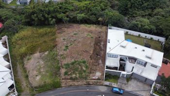 Venta de Amplio Lote de 1.371m2 en Escazú - Photo 2 of 3