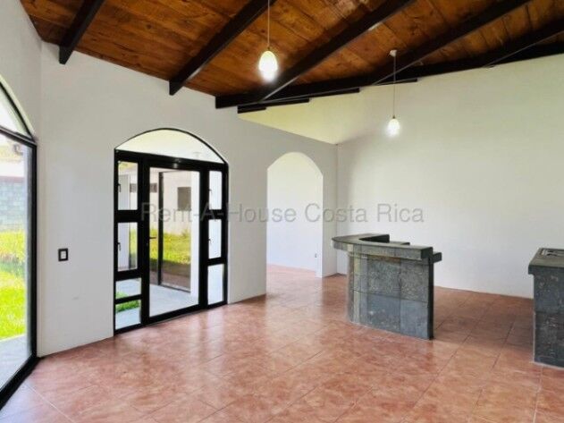 Venta de Casa + Apartamento en Vásquez Coronado-San Isidro. RAH 26-1707 PRECIO REBAJADO en San Isidro, Vázquez de Coronado, San José — ₡ 125 000 000