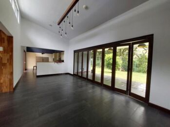 MLS-25-1255 VENTA HERMOSA CASA SAN RAFAEL HEREDIA in San Rafael, Heredia — $700,000 - Photo 5 of 11