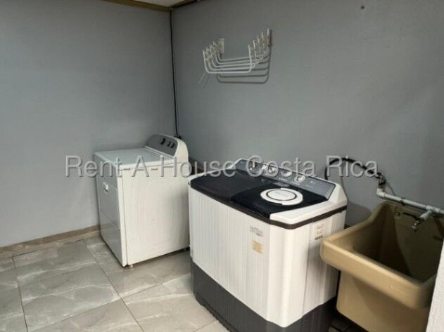 Venta de Casa en Guadalupe-Mata de Plátano. RAH 26-1417 en Mata de Plátano, Goicoechea, San José — ₡ 85 000 000