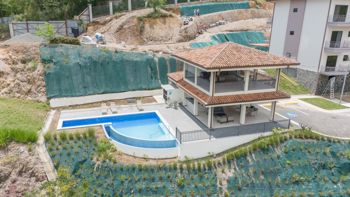 Apartamento con Línea Blanca de 2 habs en Condominio Vista al Valle en Santa Ana, San José — $2,100 - Foto 2 de 28