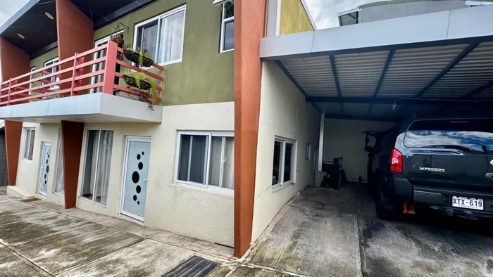 Venta de Propiedad con 3 Apartamentos Inversión San Pablo de Heredia en San Pablo, Heredia — $350,000 - Foto 2 de 50