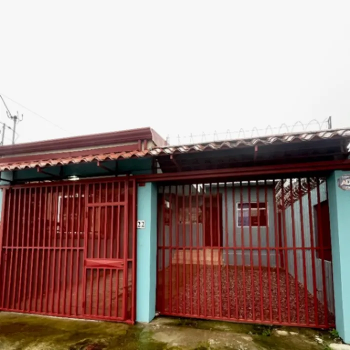 Alquiler de casa 3 habitaciones  in Aguacaliente, Cartago — ₡ 410 000
