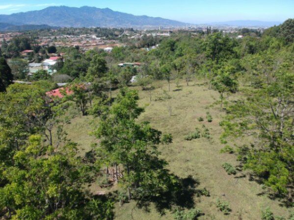Se vende lote de 2.4 hectáreas en San Ramon de Cartago 22-1541 en San Ramón, La Unión, Cartago — $2,365,000