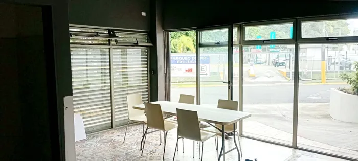 ALQUILER DE LOCAL COMERCIAL, SAN JOSÉ, SAN PEDRO, BARRIO DENT en San Pedro, Montes De Oca, San José — $837 - Foto 3 de 7