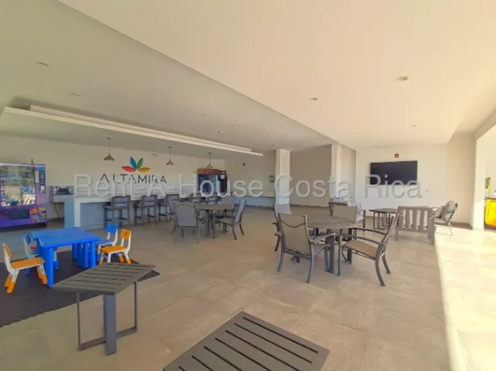 Se alquila espacioso apartamento en San Pablo Heredia 26-1427 en San Pablo, Heredia — $1,100 - Foto 2 de 22