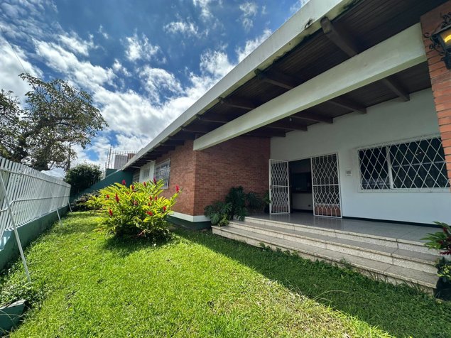 Venta propiedad Barrio Dent para desarrollar en Sabanilla, Montes De Oca, San José — $700,000